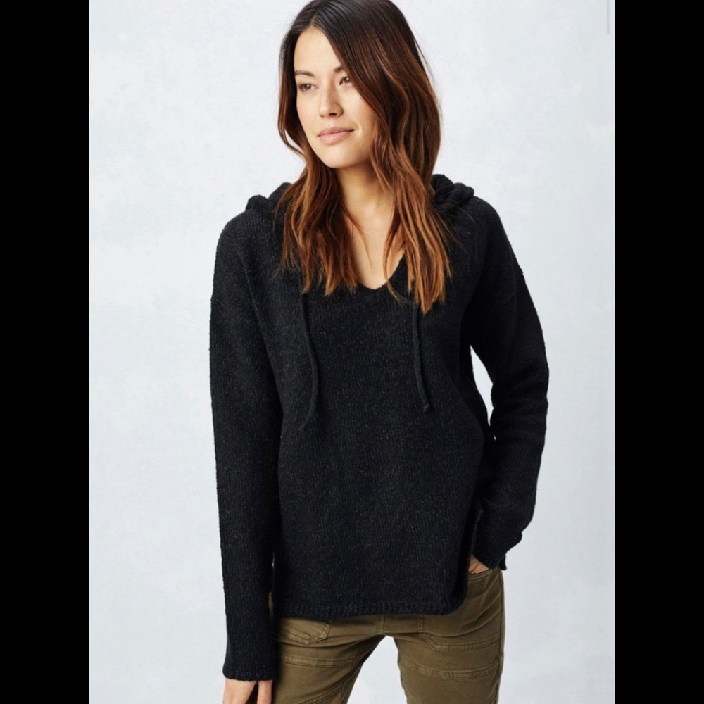 Lovestitch Hooded Pullover